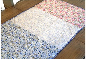 おすすめ リバティ はぎれ マット ラグ ハンドメイド 一点もの 圧倒的高評価 Webrothers Com Br